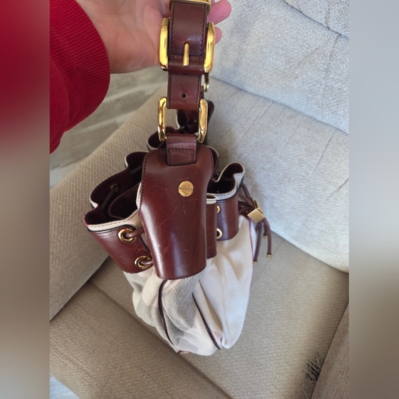 Burberry Bag - Picture 4 of 16